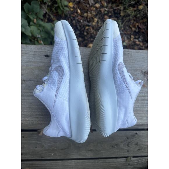 Nike Women's Flex Experience Run 11 Shoes White/Pure Platinum DH8254-100 Sz 10w - Picture 8 of 10